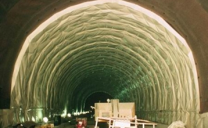 Figure 7. Berry Street Tunnel waterproofing.