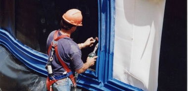 Single-welding PVC protection membrane onto water barrier 